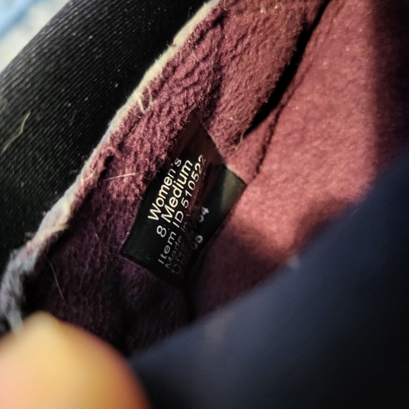 LL Bean Waterproof Primaloft Quilted Slip On sz 8 in Navy/Tan - Picture 9 of 9